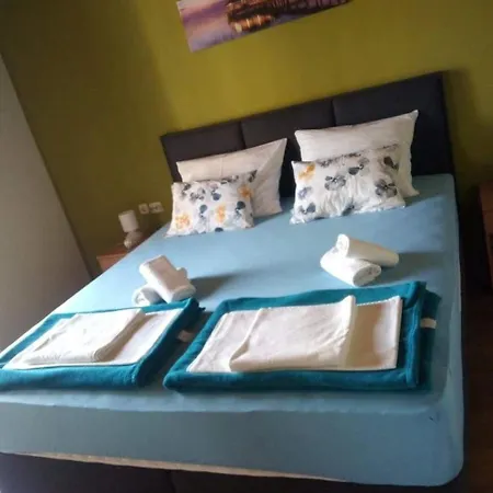 Ive Lucica Apartment Tisno