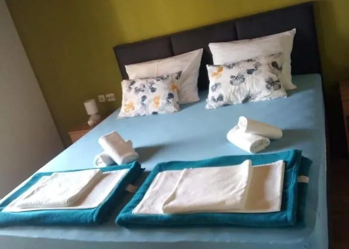 Ive Lucica Apartman Tisno