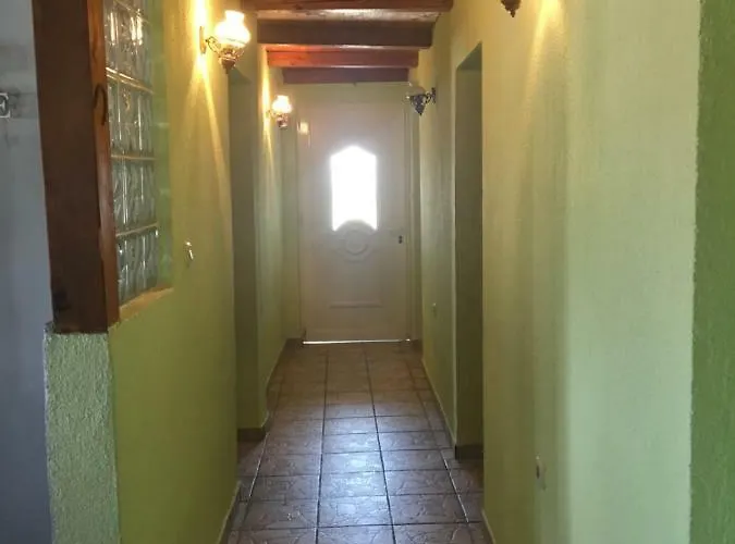 Ive Lucica Apartman *